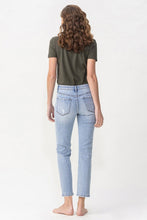 Load image into Gallery viewer, Andrea Midrise Crop Straight Jeans
