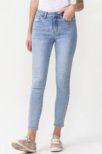 Load image into Gallery viewer, Talia High Rise Crop Skinny Jeans
